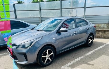 KIA Rio IV, 2017 год, 899 000 рублей, 2 фотография