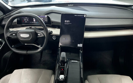 Geely Atlas, 2023 год, 2 599 000 рублей, 16 фотография