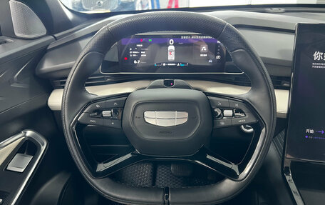 Geely Atlas, 2023 год, 2 599 000 рублей, 18 фотография