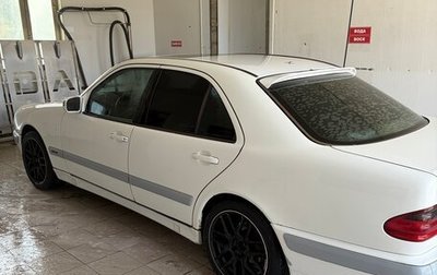 Mercedes-Benz E-Класс, 1999 год, 520 000 рублей, 1 фотография