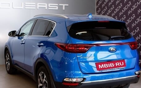 KIA Sportage IV рестайлинг, 2020 год, 2 300 000 рублей, 2 фотография