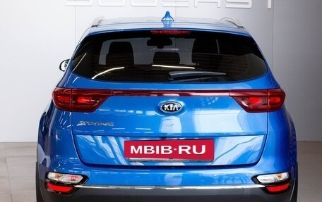 KIA Sportage IV рестайлинг, 2020 год, 2 300 000 рублей, 4 фотография