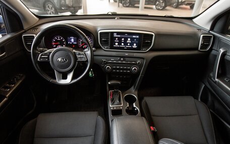 KIA Sportage IV рестайлинг, 2020 год, 2 300 000 рублей, 20 фотография