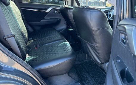 Mitsubishi Pajero Sport III рестайлинг, 2018 год, 2 550 000 рублей, 2 фотография