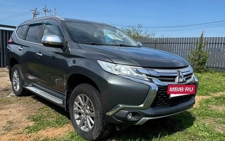 Mitsubishi Pajero Sport III рестайлинг, 2018 год, 2 550 000 рублей, 7 фотография