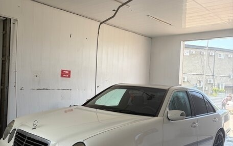 Mercedes-Benz E-Класс, 1999 год, 520 000 рублей, 4 фотография