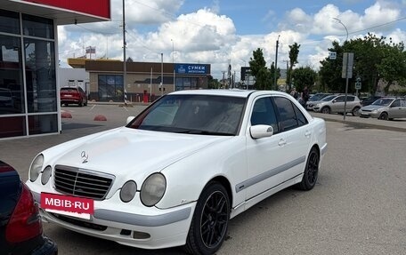 Mercedes-Benz E-Класс, 1999 год, 520 000 рублей, 11 фотография