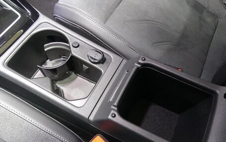 Volkswagen Golf VIII, 2023 год, 2 330 000 рублей, 20 фотография