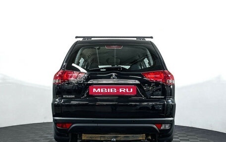 Mitsubishi Pajero Sport II рестайлинг, 2014 год, 2 497 000 рублей, 6 фотография