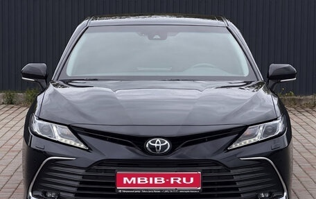Toyota Camry, 2021 год, 2 000 000 рублей, 1 фотография