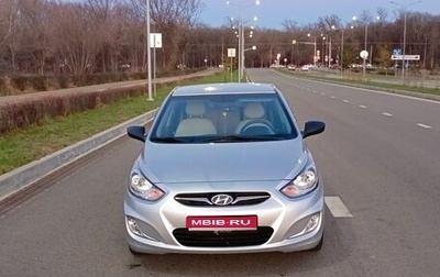 Hyundai Solaris II рестайлинг, 2013 год, 690 000 рублей, 1 фотография