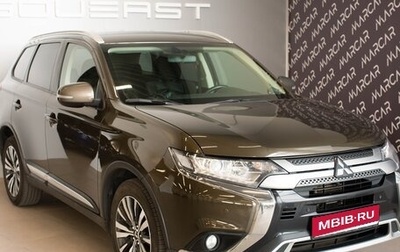 Mitsubishi Outlander III рестайлинг 3, 2019 год, 2 250 000 рублей, 1 фотография