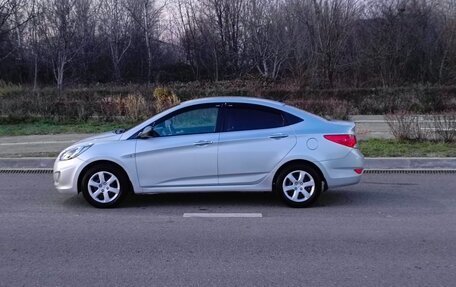 Hyundai Solaris II рестайлинг, 2013 год, 690 000 рублей, 2 фотография