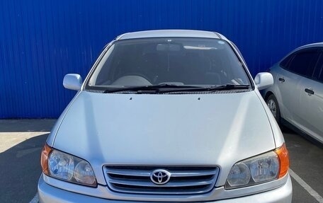 Toyota Ipsum II, 1999 год, 570 000 рублей, 1 фотография
