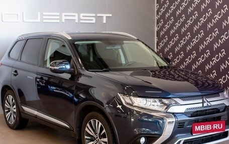 Mitsubishi Outlander III рестайлинг 3, 2019 год, 2 185 000 рублей, 1 фотография