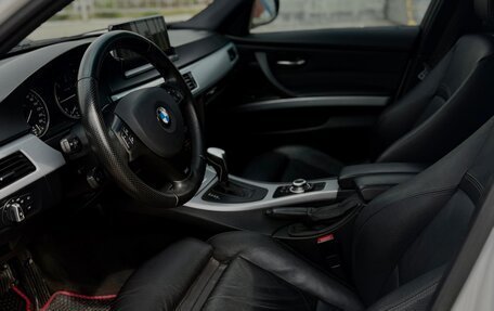BMW 3 серия, 2011 год, 1 750 000 рублей, 12 фотография