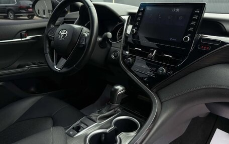 Toyota Camry, 2021 год, 2 000 000 рублей, 12 фотография