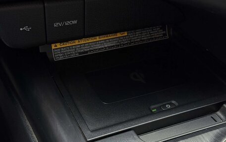 Toyota Camry, 2021 год, 2 000 000 рублей, 20 фотография