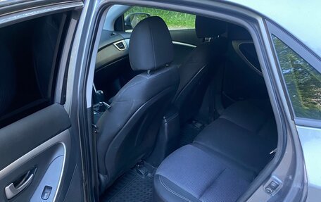 Hyundai i30 II рестайлинг, 2013 год, 730 000 рублей, 16 фотография