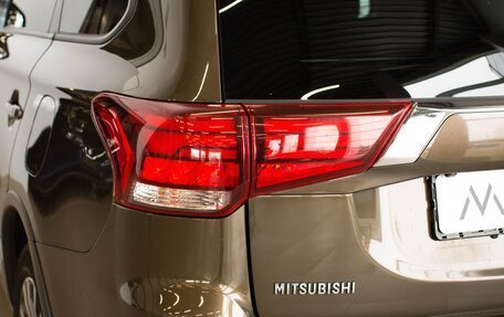Mitsubishi Outlander III рестайлинг 3, 2019 год, 2 250 000 рублей, 8 фотография