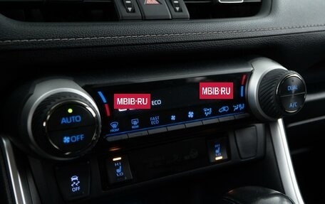 Toyota RAV4, 2021 год, 3 329 050 рублей, 16 фотография
