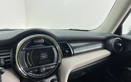 MINI Hatch, 2016 год, 1 900 000 рублей, 16 фотография