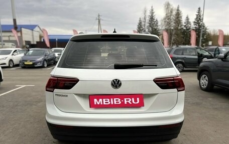 Volkswagen Tiguan II, 2019 год, 2 570 000 рублей, 6 фотография