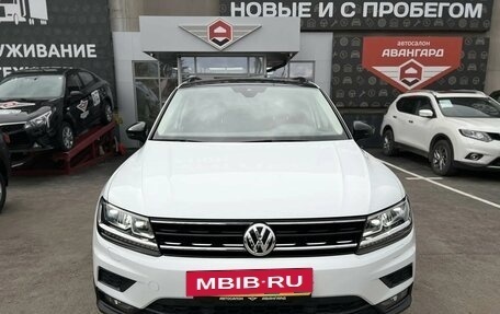 Volkswagen Tiguan II, 2019 год, 2 570 000 рублей, 2 фотография