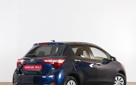 Toyota Vitz, 2017 год, 1 379 000 рублей, 7 фотография