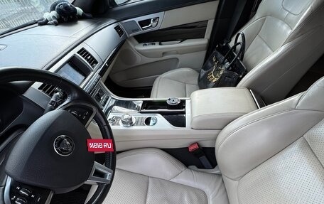 Jaguar XF I рестайлинг, 2013 год, 1 800 000 рублей, 15 фотография