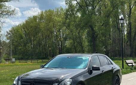 Mercedes-Benz E-Класс, 2010 год, 1 680 000 рублей, 2 фотография
