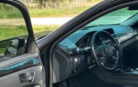 Mercedes-Benz E-Класс, 2010 год, 1 680 000 рублей, 13 фотография