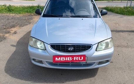 Hyundai Accent II, 2005 год, 330 000 рублей, 2 фотография