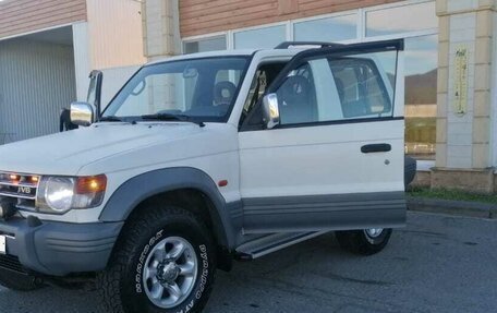Mitsubishi Pajero III рестайлинг, 1998 год, 1 400 000 рублей, 10 фотография