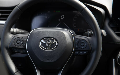 Toyota RAV4, 2024 год, 3 878 000 рублей, 13 фотография