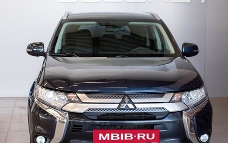 Mitsubishi Outlander III рестайлинг 3, 2019 год, 2 185 000 рублей, 3 фотография