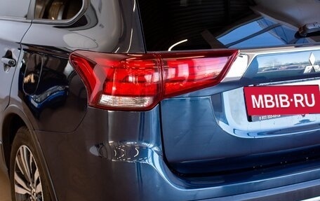 Mitsubishi Outlander III рестайлинг 3, 2019 год, 2 185 000 рублей, 8 фотография