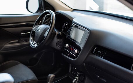 Mitsubishi Outlander III рестайлинг 3, 2019 год, 2 185 000 рублей, 20 фотография