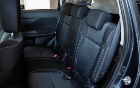 Mitsubishi Outlander III рестайлинг 3, 2019 год, 2 185 000 рублей, 23 фотография