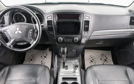 Mitsubishi Pajero IV, 2010 год, 2 199 000 рублей, 11 фотография