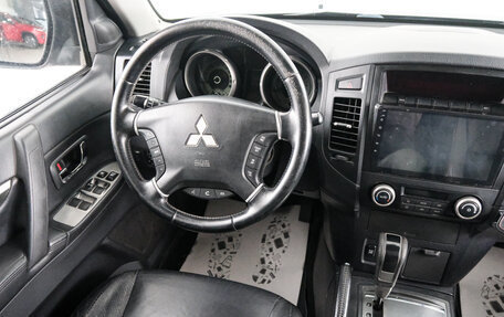 Mitsubishi Pajero IV, 2010 год, 2 199 000 рублей, 10 фотография