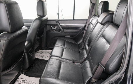 Mitsubishi Pajero IV, 2010 год, 2 199 000 рублей, 22 фотография