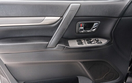 Mitsubishi Pajero IV, 2010 год, 2 199 000 рублей, 21 фотография