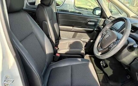 Honda Freed II, 2021 год, 1 380 000 рублей, 6 фотография
