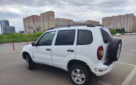 Chevrolet Niva I рестайлинг, 2012 год, 630 000 рублей, 5 фотография