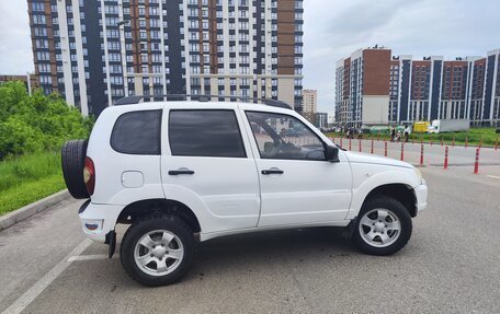Chevrolet Niva I рестайлинг, 2012 год, 630 000 рублей, 3 фотография