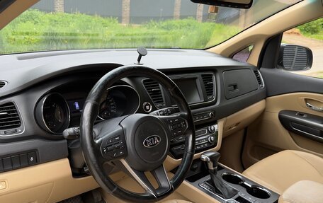 KIA Carnival III, 2019 год, 2 446 000 рублей, 9 фотография