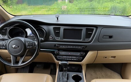 KIA Carnival III, 2019 год, 2 446 000 рублей, 6 фотография