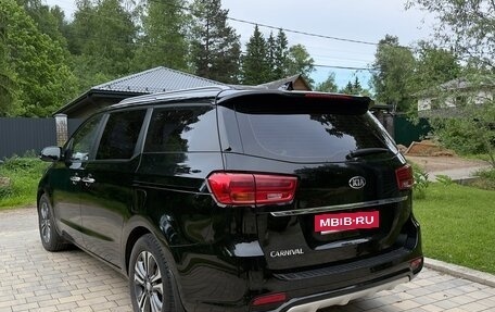 KIA Carnival III, 2019 год, 2 446 000 рублей, 15 фотография