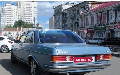 Mercedes-Benz W123, 1976 год, 140 000 рублей, 2 фотография